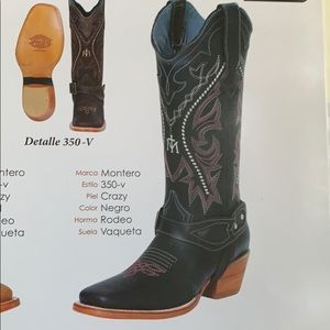 Cowgirl Western Boots !!